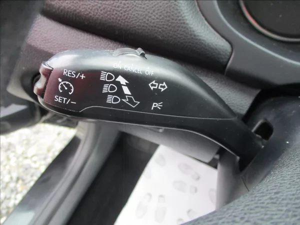 Škoda Fabia 1,2 TSI, aut.klima,serv.kniha, - foto 25