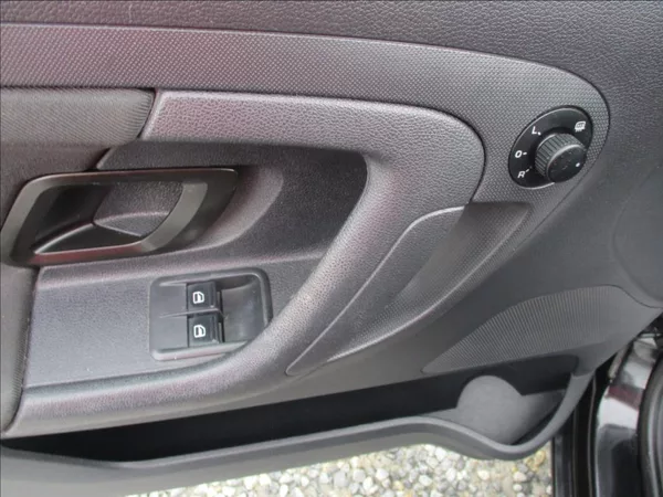 Škoda Fabia 1,2 TSI, aut.klima,serv.kniha, - foto 26