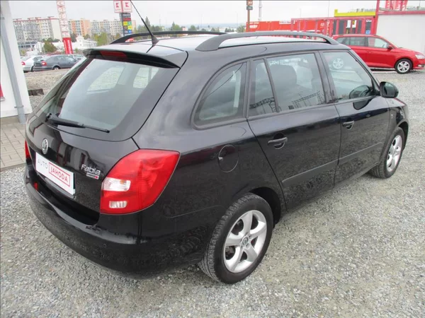 Škoda Fabia 1,2 TSI, aut.klima,serv.kniha, - foto 5
