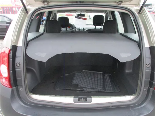 Dacia Duster 1,6 i 16V, servis,klimatizace, - foto 13