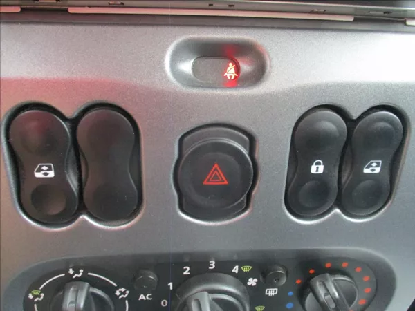 Dacia Duster 1,6 i 16V, servis,klimatizace, - foto 21
