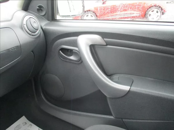 Dacia Duster 1,6 i 16V, servis,klimatizace, - foto 23