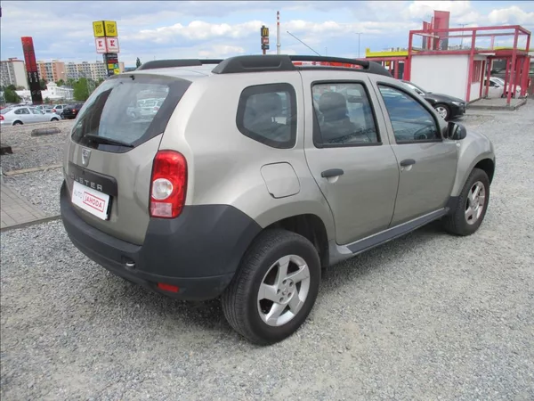 Dacia Duster 1,6 i 16V, servis,klimatizace, - foto 5
