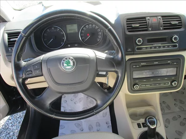 Škoda Fabia 1,2 TSI, Elegance,klima,servis - foto 14
