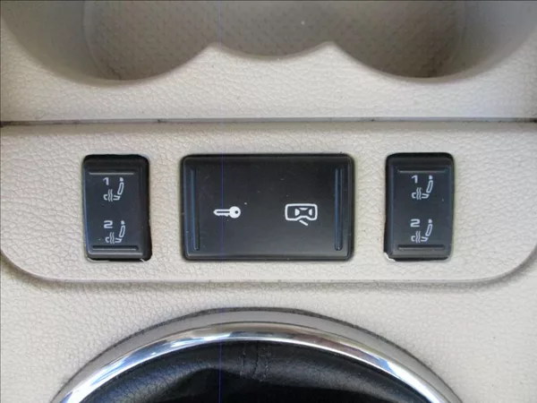 Škoda Fabia 1,2 TSI, Elegance,klima,servis - foto 19