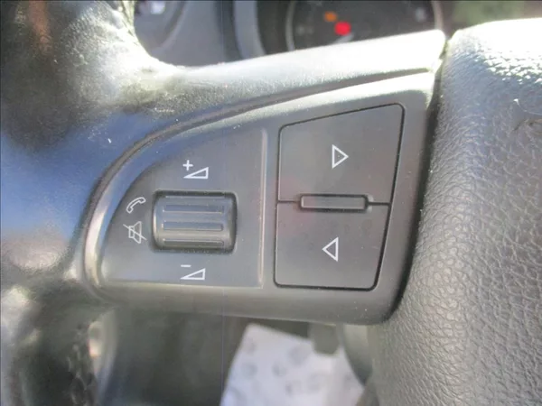 Škoda Fabia 1,2 TSI, Elegance,klima,servis - foto 21