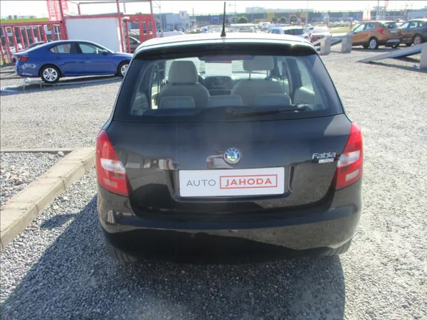 Škoda Fabia 1,2 TSI, Elegance,klima,servis - foto 7