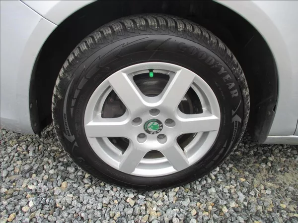 Škoda Fabia 1,2 i, klima, serv. kniha, - foto 27