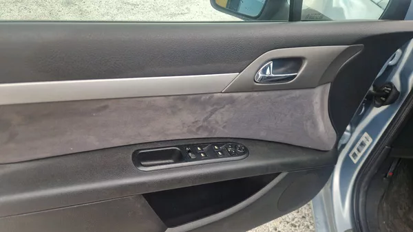 Peugeot 407 1,6 HDi - foto 7