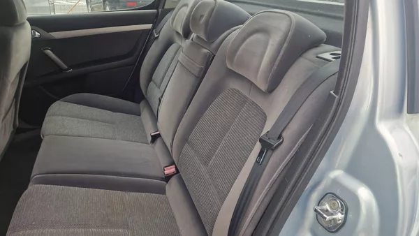 Peugeot 407 1,6 HDi - foto 9