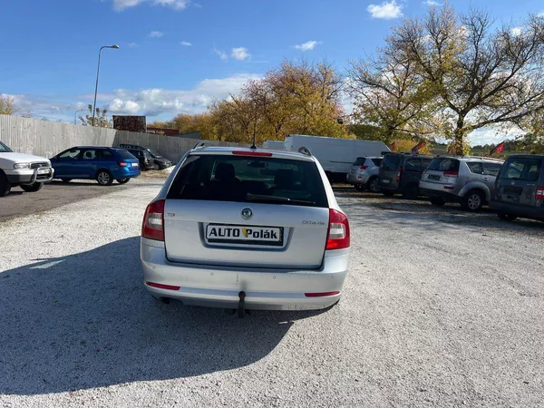 Škoda Octavia 2.0 TDi - foto 14