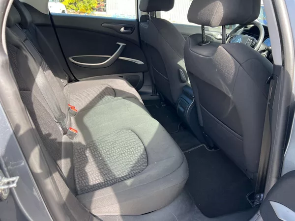 Citroën C5 2.0 HDi - foto 12