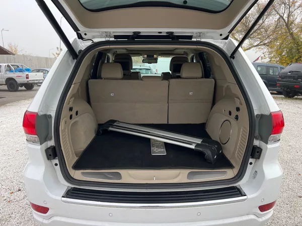 Jeep Grand Cherokee 3,0 CRDi - foto 15