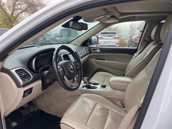 Jeep Grand Cherokee 3,0 CRDi - foto 4