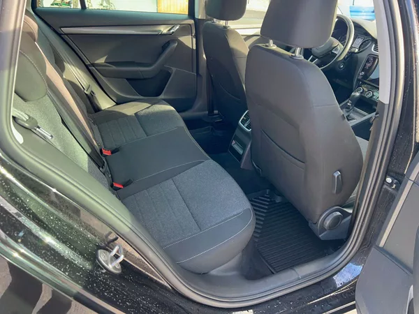 Škoda Octavia 2.0 TDi - foto 11