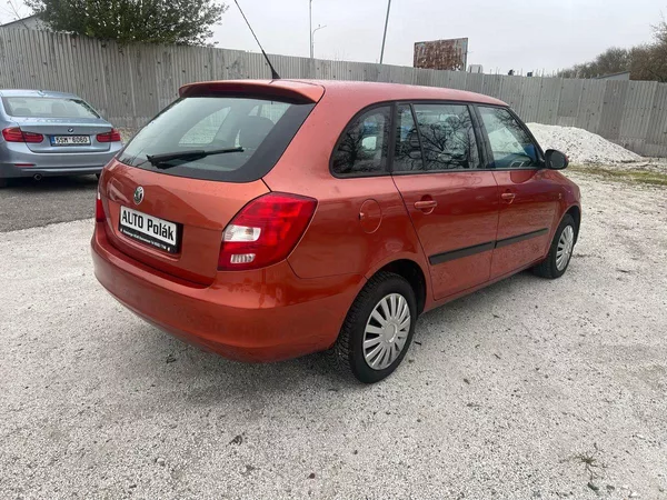 Škoda Fabia 1.2 12V HTP 51kW Ambiente Comb - foto 11