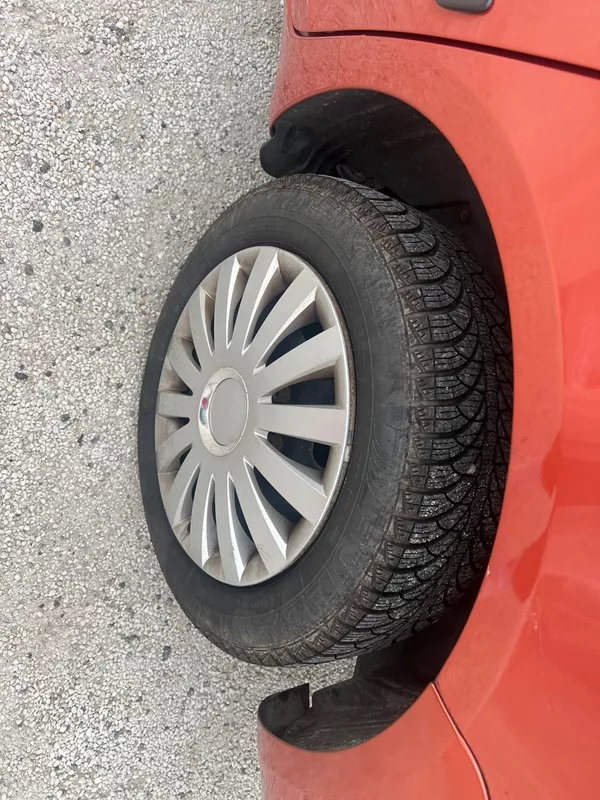 Škoda Fabia 1.2 12V HTP 51kW Ambiente Comb - foto 13