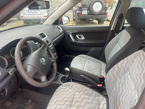 Škoda Fabia 1.2 12V HTP 51kW Ambiente Comb - foto 6
