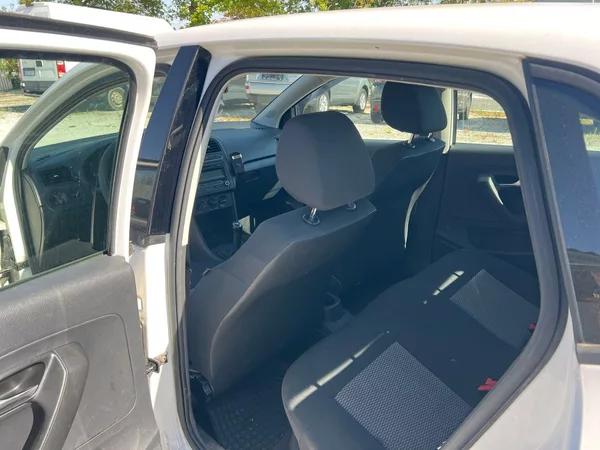 Volkswagen Polo 1.2 TDI - foto 12