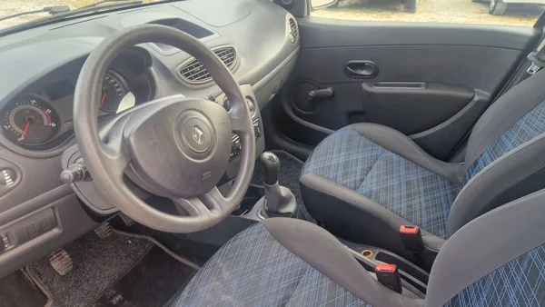 Renault Clio 1,5 dci - foto 9