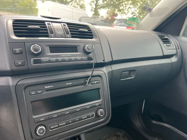 Škoda Roomster 1.2 TSI - foto 14