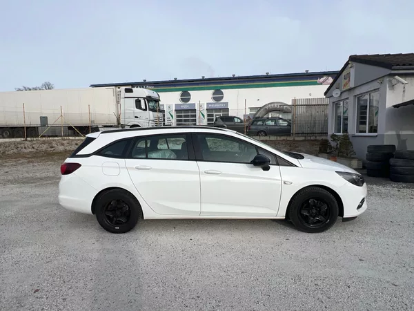 Opel Astra Sports Tourer 1.5 - foto 2