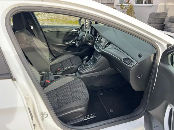 Opel Astra Sports Tourer 1.5 - foto 8