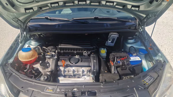 Škoda Fabia 1,6 16V - foto 11