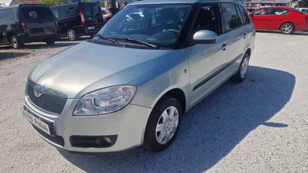 Škoda Fabia 1,6 16V - foto 3