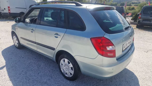 Škoda Fabia 1,6 16V - foto 4
