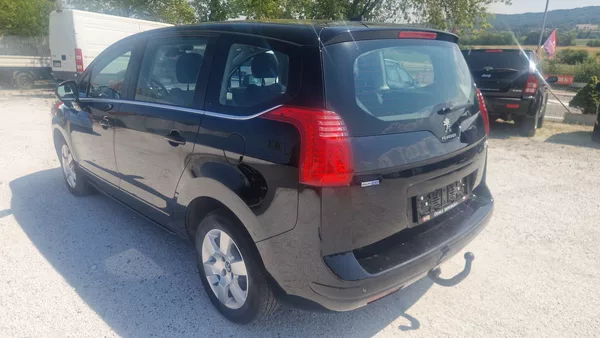 Peugeot 5008 1,6 HDI - foto 4
