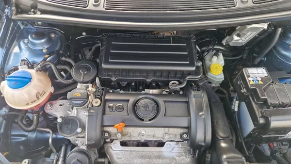 Škoda Fabia 1,6 16V - foto 10