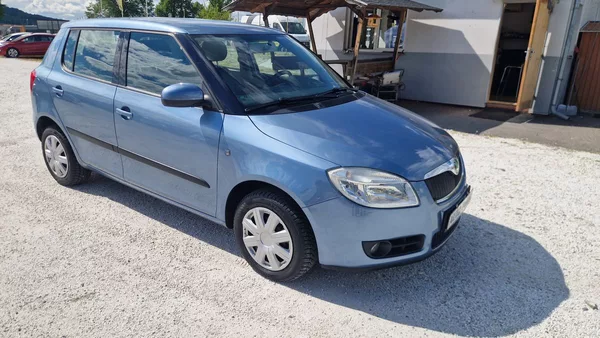 Škoda Fabia 1,6 16V - foto 11