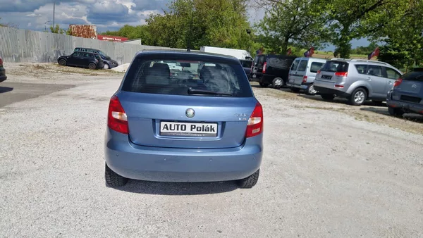 Škoda Fabia 1,6 16V - foto 4