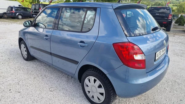 Škoda Fabia 1,6 16V - foto 5