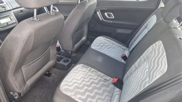 Škoda Fabia 1,6 16V - foto 7