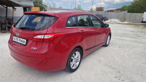 Hyundai i30 1,6 I - foto 5