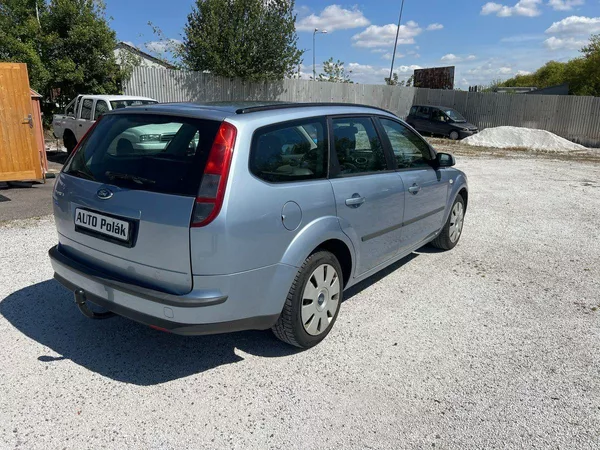 Ford Focus 1.8 i - foto 10