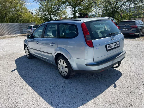 Ford Focus 1.8 i - foto 13