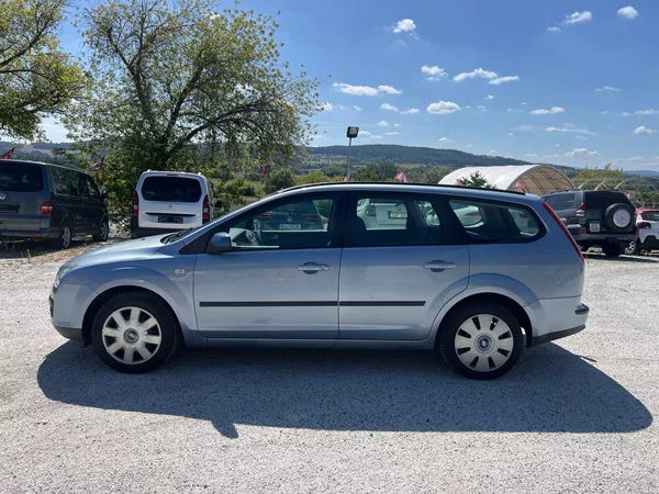 Ford Focus 1.8 i - foto 3