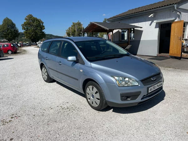 Ford Focus 1.8 i - foto 4