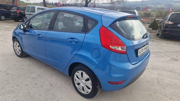 Ford Fiesta 1,25 16 V - foto 6
