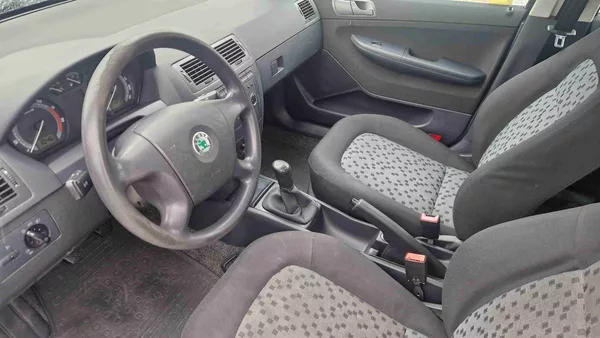 Škoda Fabia 1.2 HTP Classic Combi - foto 5