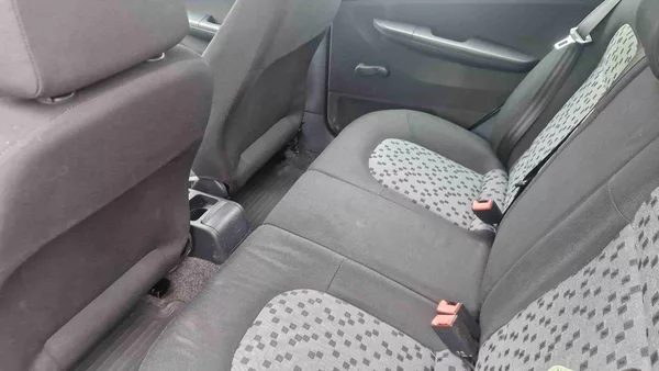 Škoda Fabia 1.2 HTP Classic Combi - foto 7