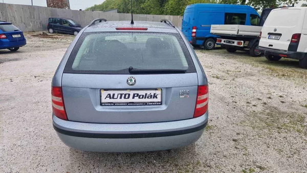 Škoda Fabia 1.2 HTP Classic Combi - foto 8