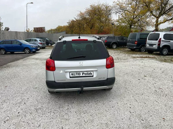 Peugeot 207 1.4 16V - foto 11