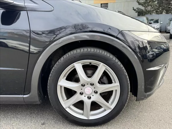 Honda Civic 1,4 SPORT+BEZ KOROZE, LPG do 2 - foto 16
