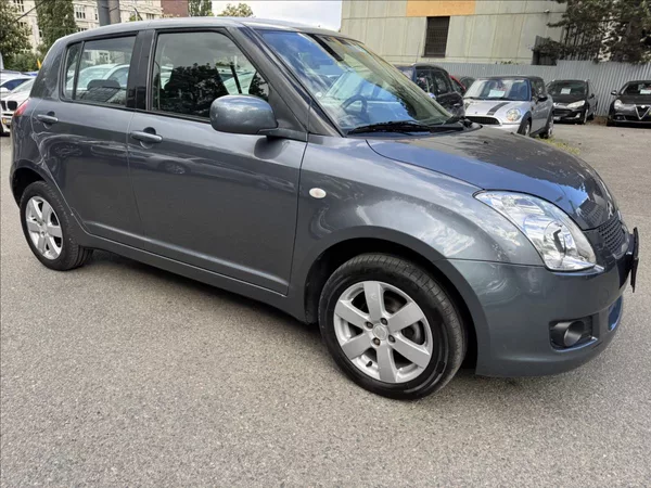 Suzuki Swift 1,3 4X4+KRASNÝ STAV - foto 14