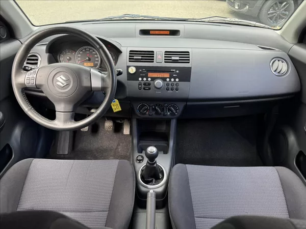 Suzuki Swift 1,3 4X4+KRASNÝ STAV - foto 28