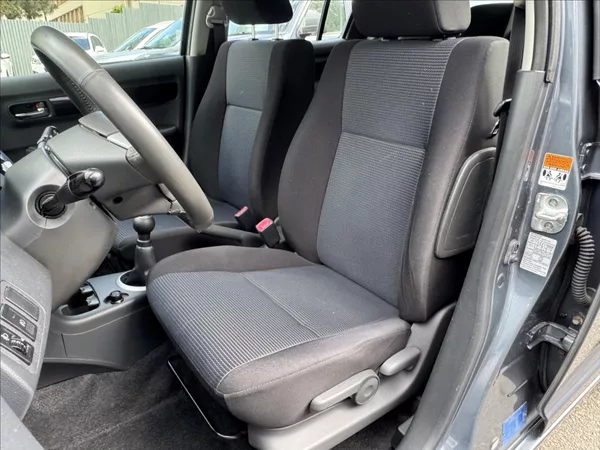 Suzuki Swift 1,3 4X4+KRASNÝ STAV - foto 36